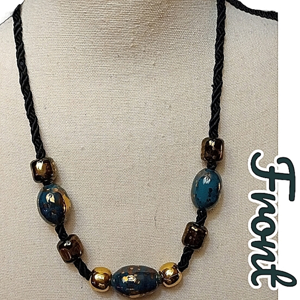 3 Retro 90s Chunky Acrylic Necklaces - Picture 5 of 8